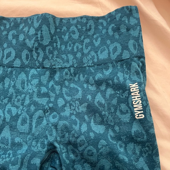 Gymshark size small - Picture 3 of 3